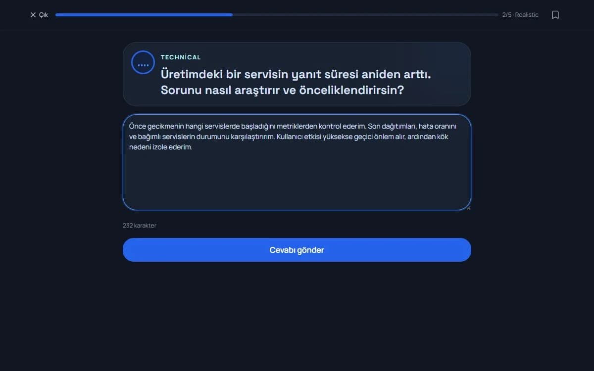 HoneUp yazılı mülakat ekranında soru ve örnek cevap